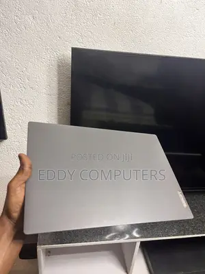 Laptop Lenovo 12GB AMD Ryzen 3 SSD 256GB