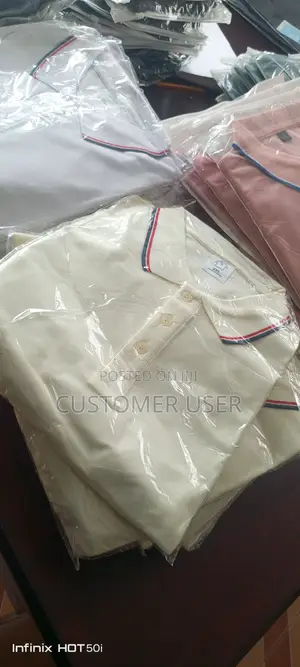 Classic Piqué Polo T-Shirt)
