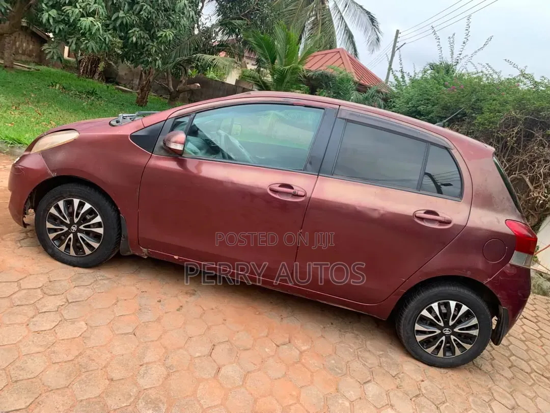 Toyota Vitz 2010