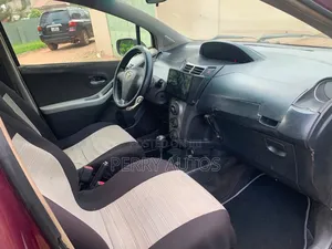 Toyota Vitz 2010