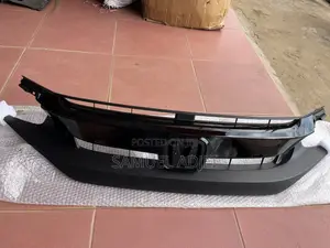 Honda Civic 19 Top Shell /Grille Black.
