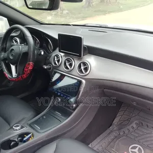 Mercedes-Benz C250 2014 White