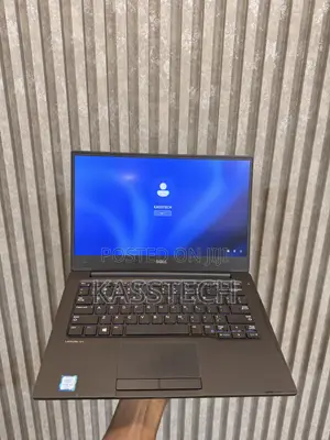 Laptop Dell Latitude 13 7370 8GB Intel Core M SSD 256GB
