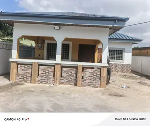 2bdrm House in Lashibi for rent