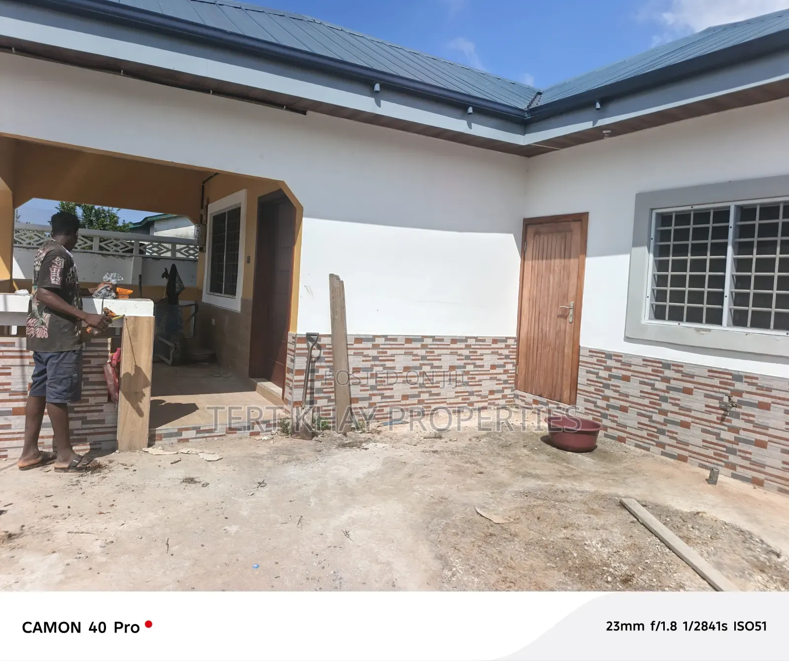 2bdrm House in Lashibi for rent