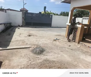 2bdrm House in Lashibi for rent