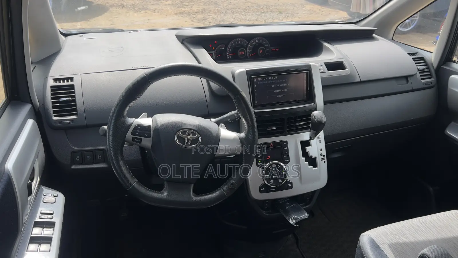 Toyota Voxy V 2WD 8-Seater 2010 Black