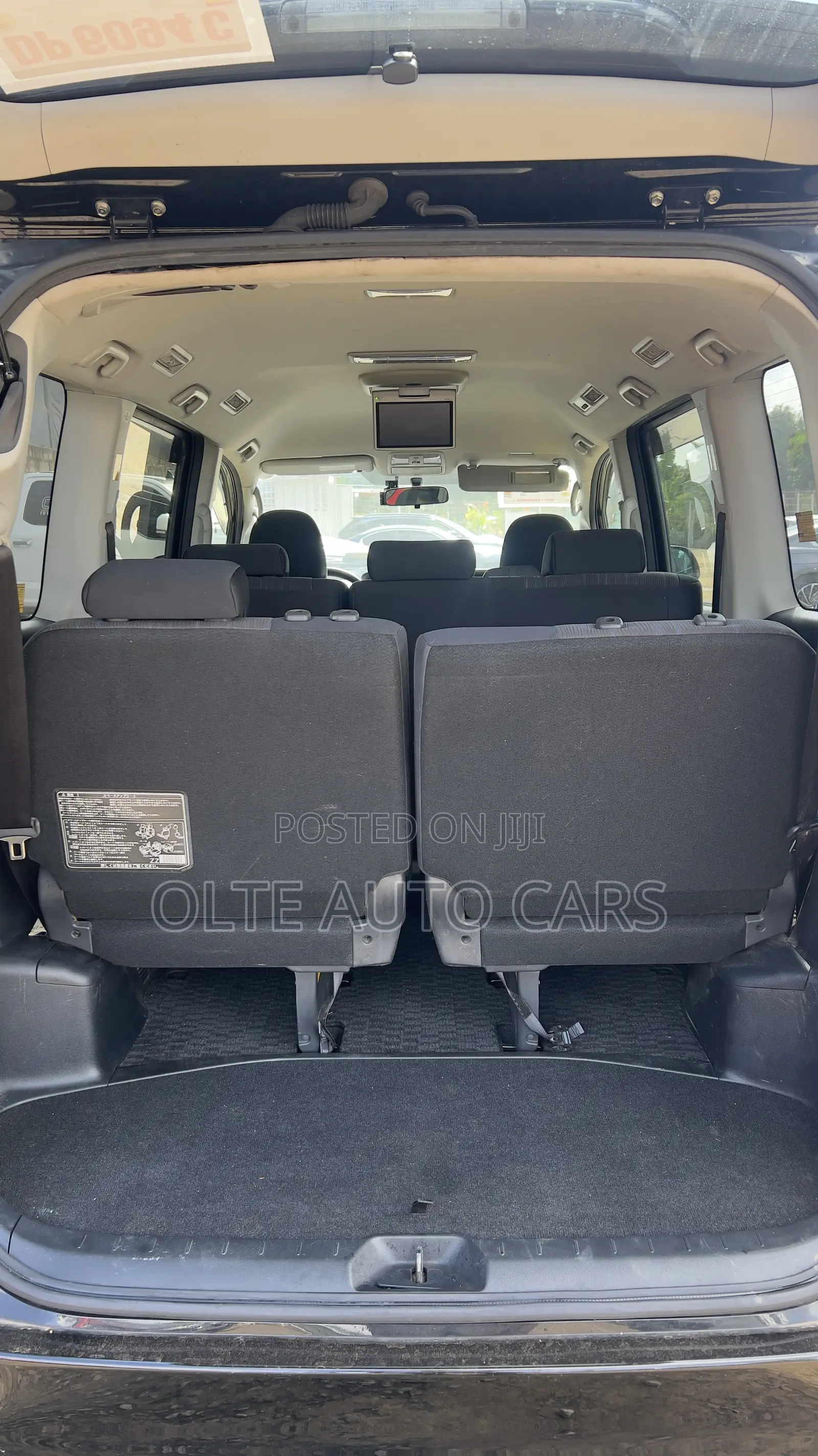 Toyota Voxy V 2WD 8-Seater 2010 Black