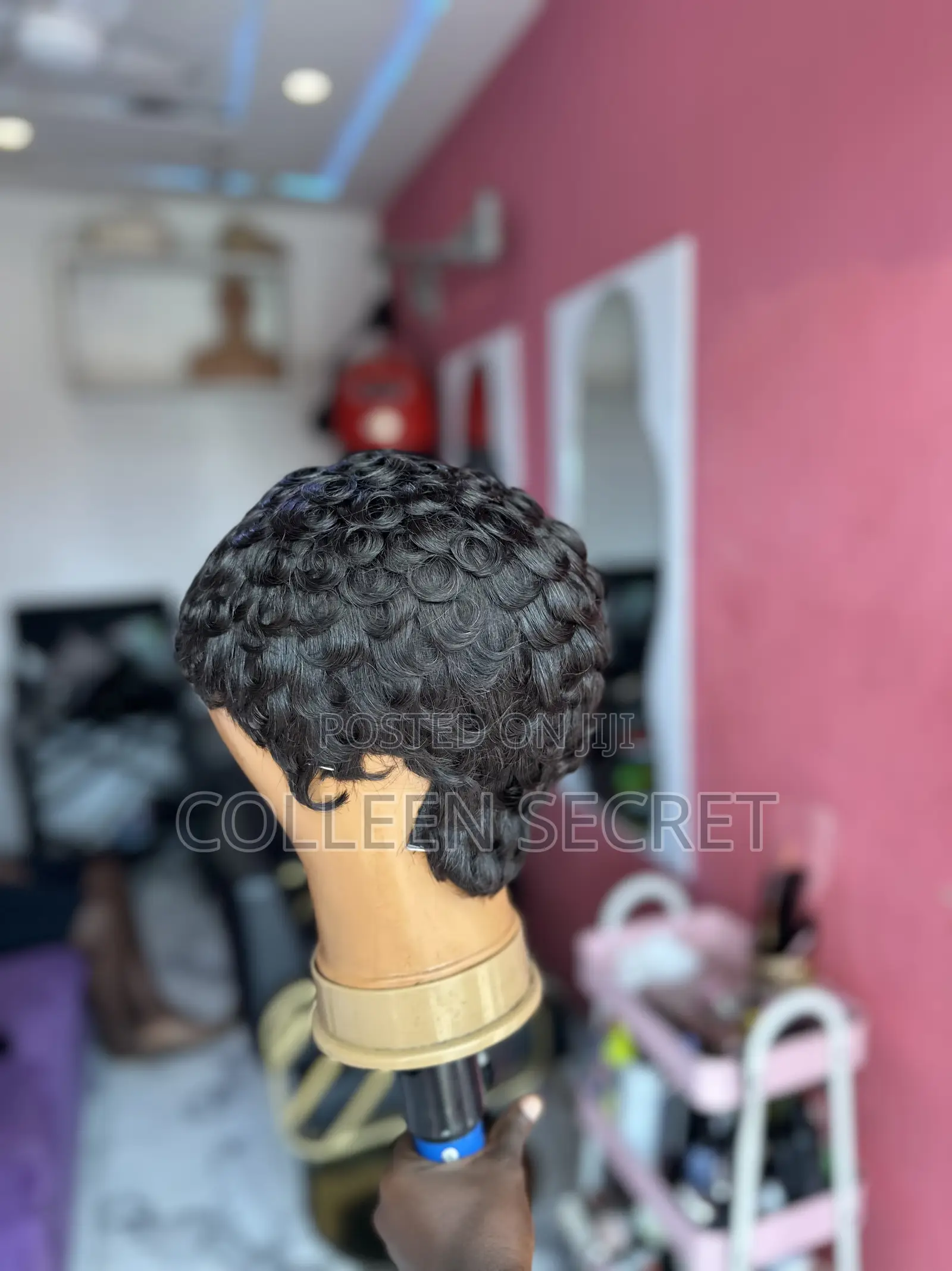 Pixie Cut, Chioma