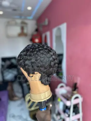 Pixie Cut, Chioma