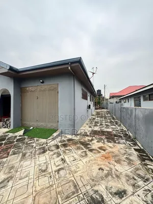4bdrm House in Sakumono for rent