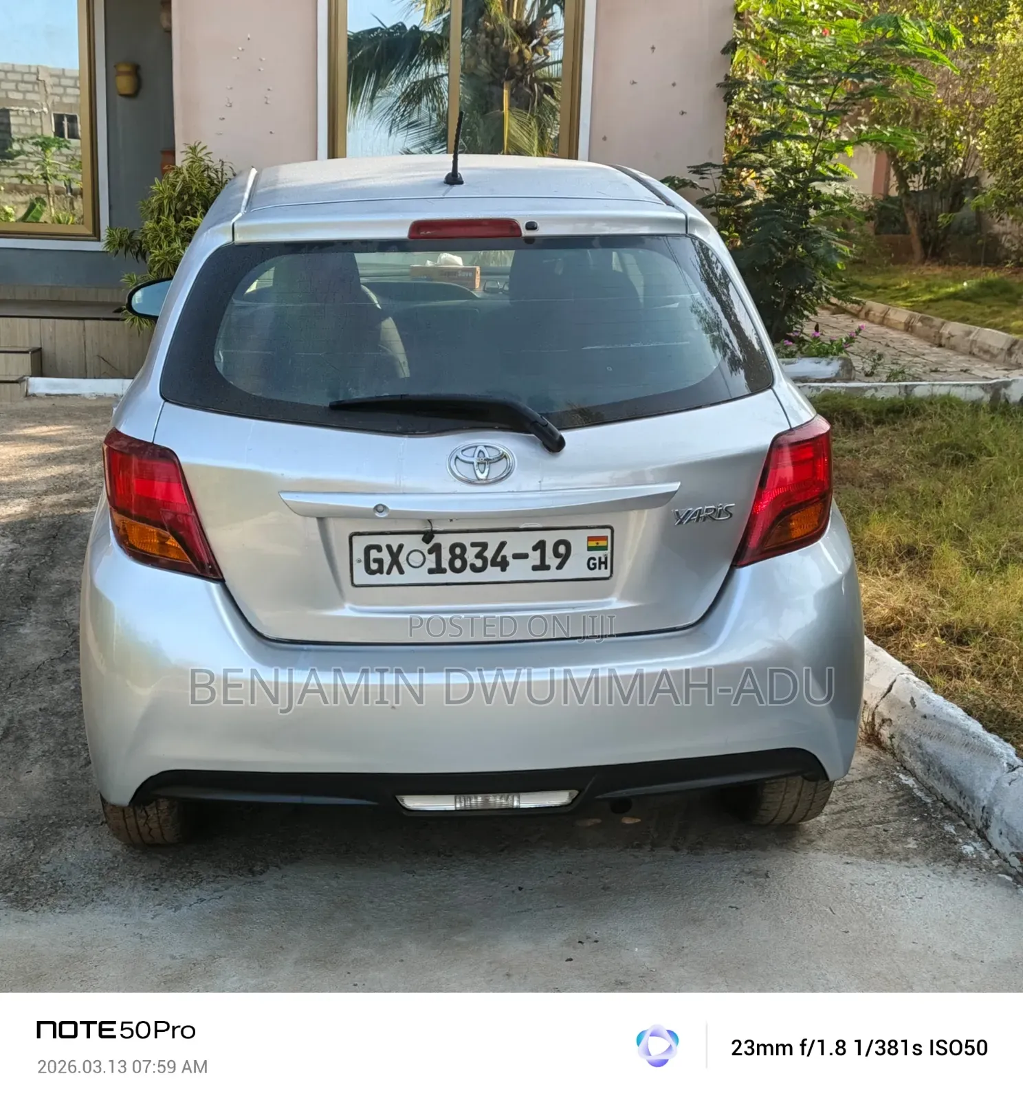 Toyota Yaris 2016 Gray