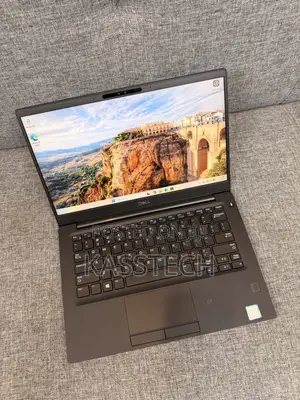 Laptop Dell Latitude 13 7370 8GB Intel Core i5 SSD 256GB