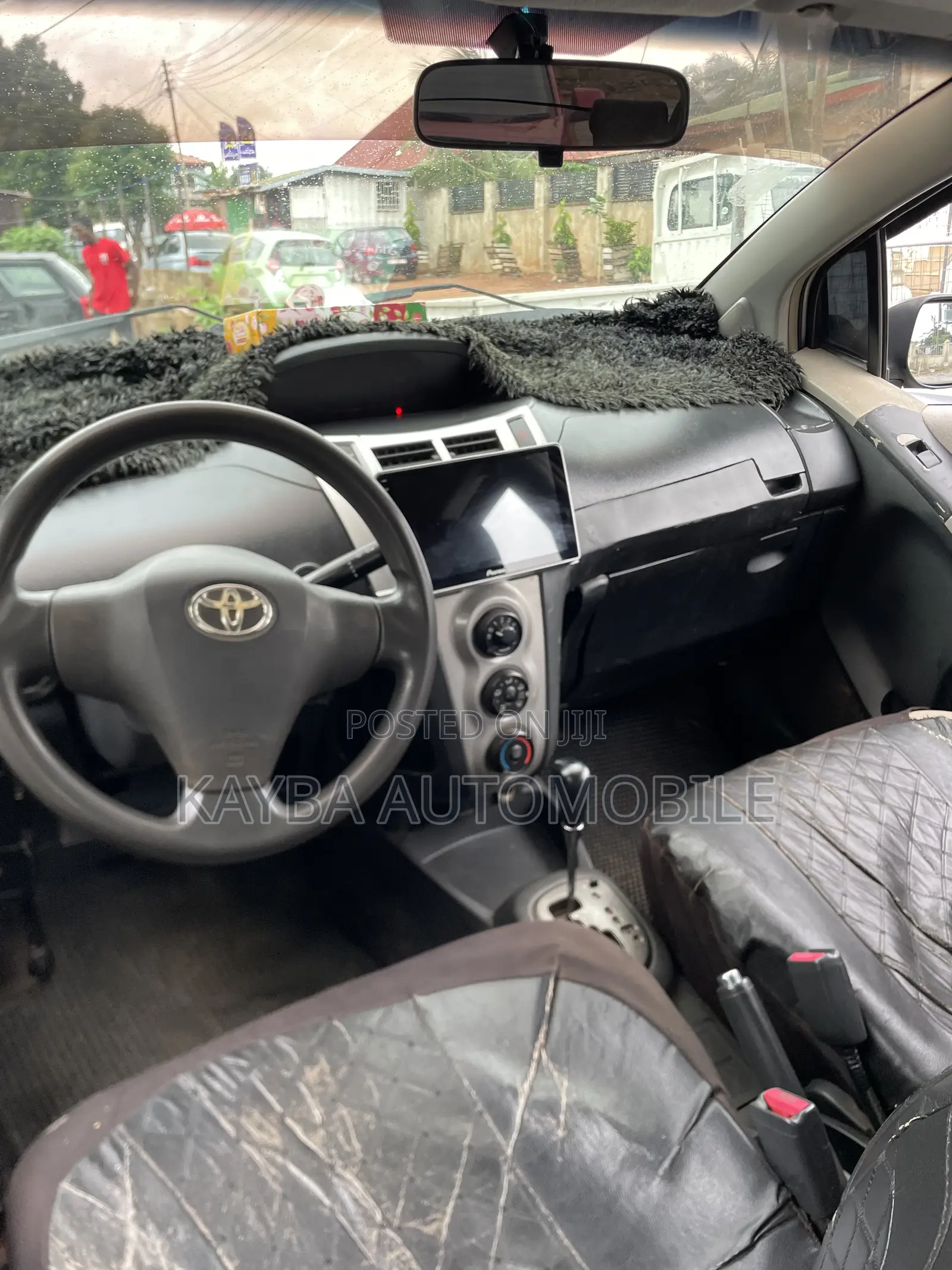 Toyota Vitz 2010 Blue