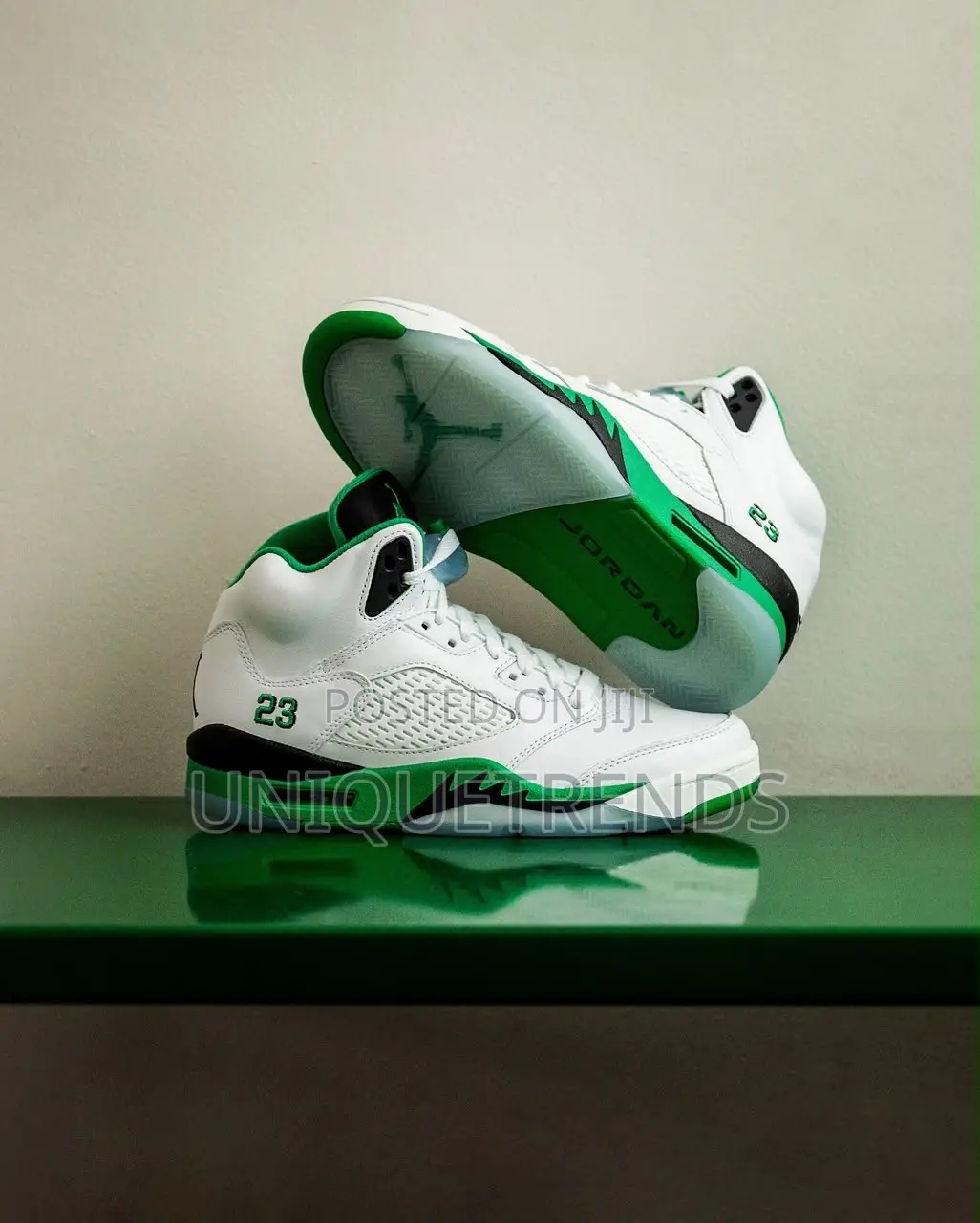 NIKE Air Jordan 5 Retro, Lucky Green Sneakers
