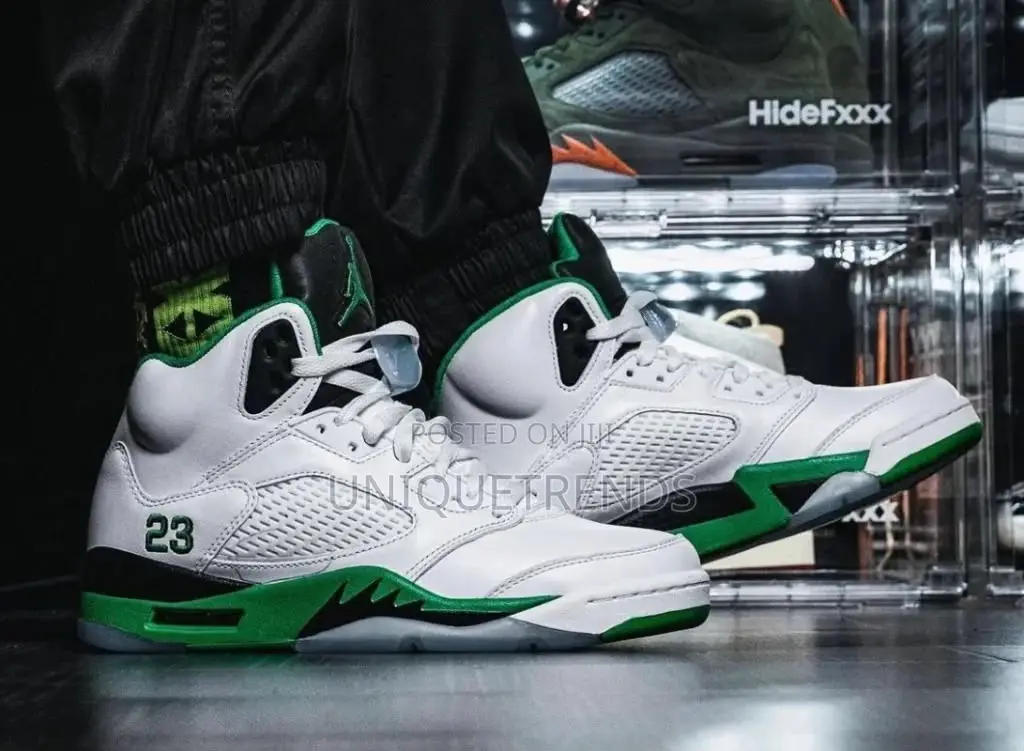 NIKE Air Jordan 5 Retro, Lucky Green Sneakers