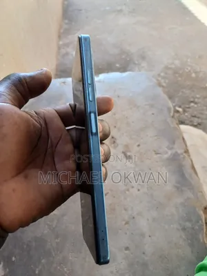 Tecno Spark 20 128 GB Blue