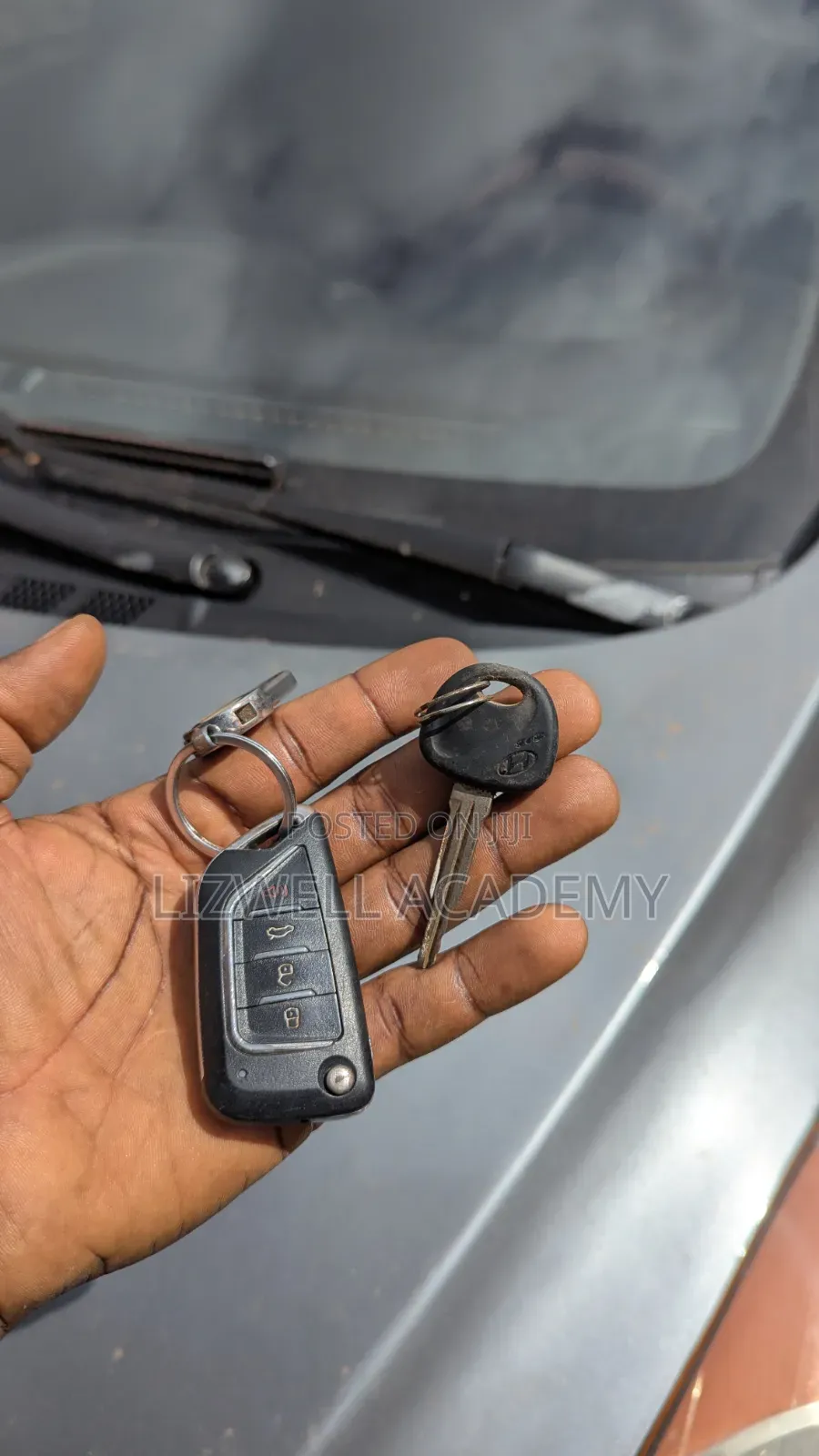 Hyundai Elantra Limited Sedan FWD (1.8L 4cyl 6A) 2013 Gray