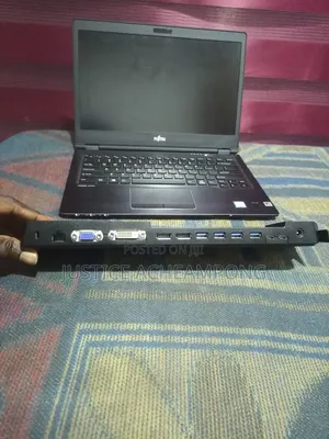 Laptop Fujitsu Lifebook U749 16GB Intel Core i7 SSD 256GB
