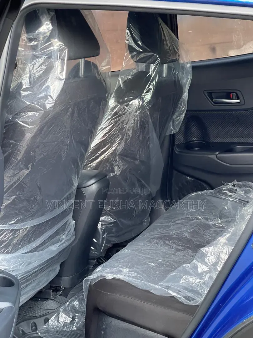 Toyota C-HR 2021 Blue