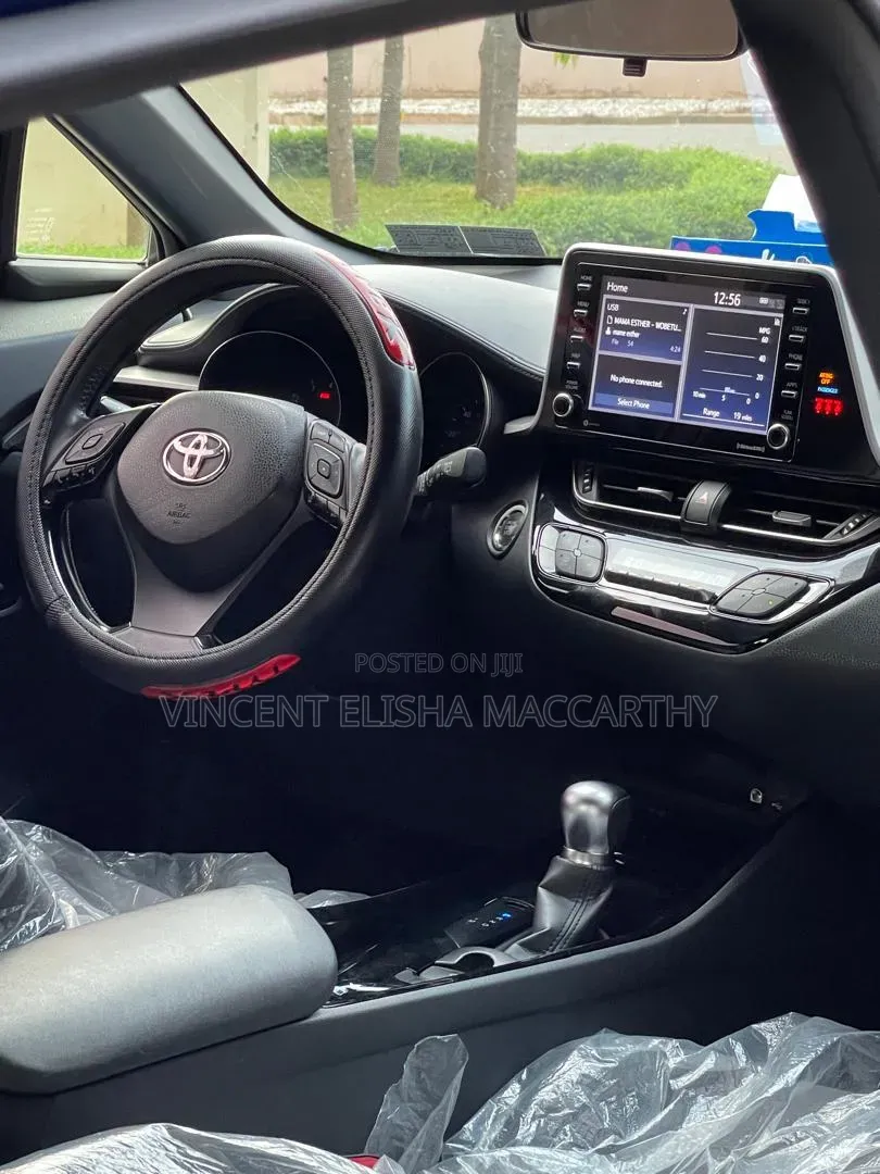 Toyota C-HR 2021 Blue