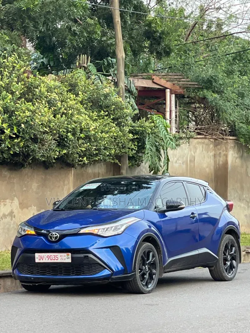 Toyota C-HR 2021 Blue