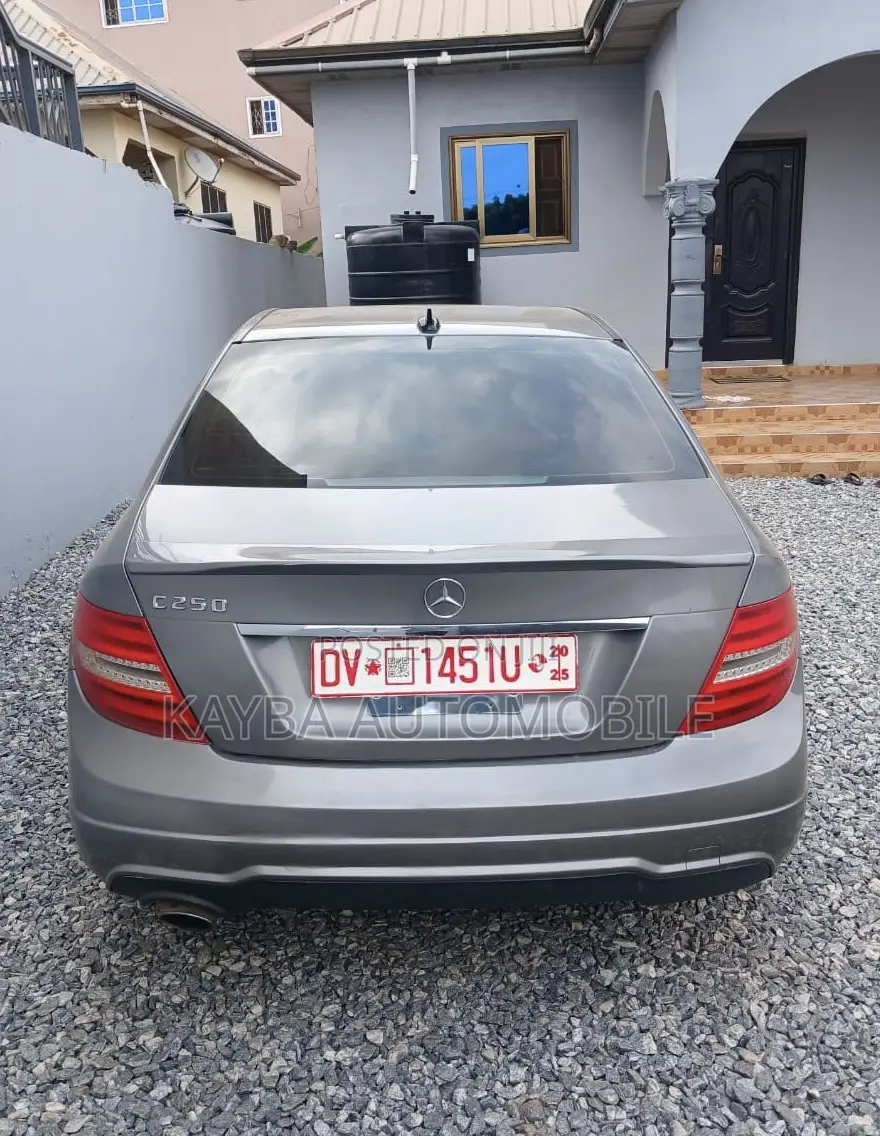 Mercedes-Benz C250 2013 Gray