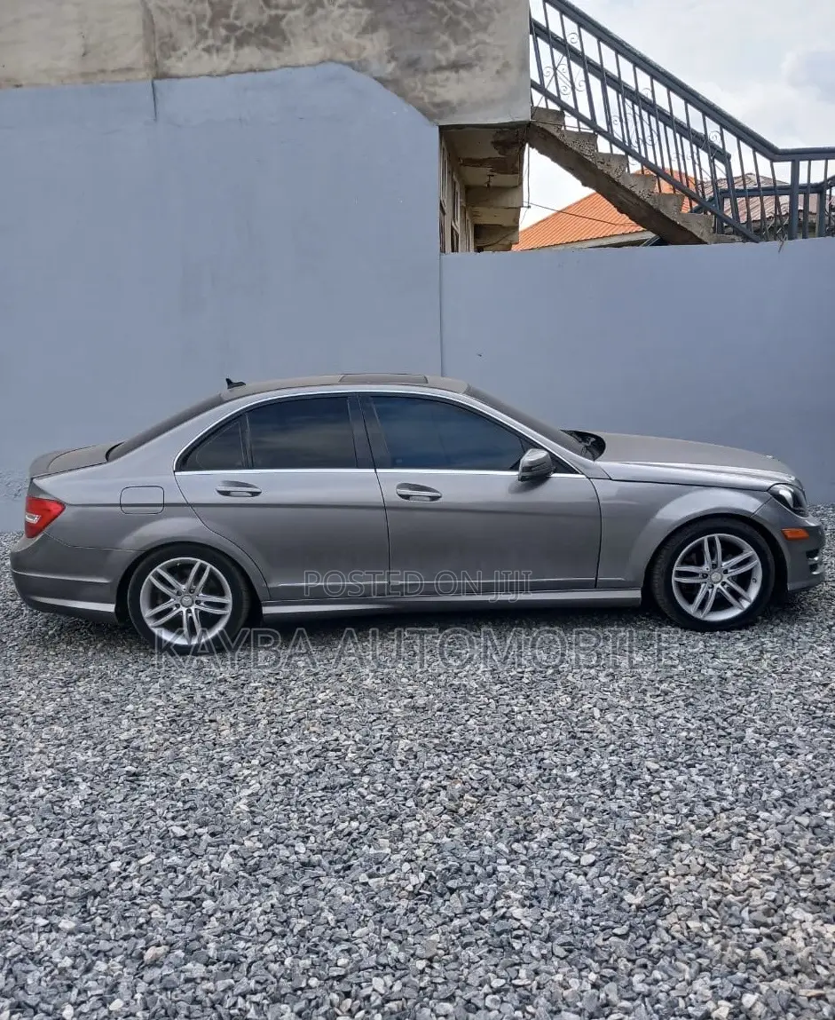 Mercedes-Benz C250 2013 Gray