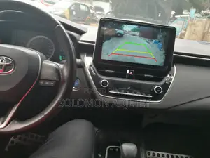 Toyota Corolla LE 2020 Silver