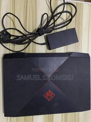 Laptop HP Omen 15-ce0xx 12GB Intel Core i7 SSD 256GB