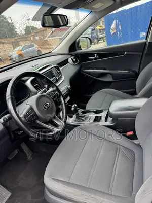 Kia Sorento 4dr SUV 2016 Beige