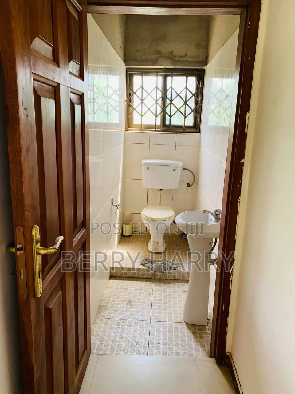 5bdrm House in Pentecost for sale