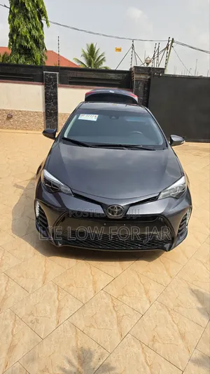 Toyota Corolla 2017 Gray