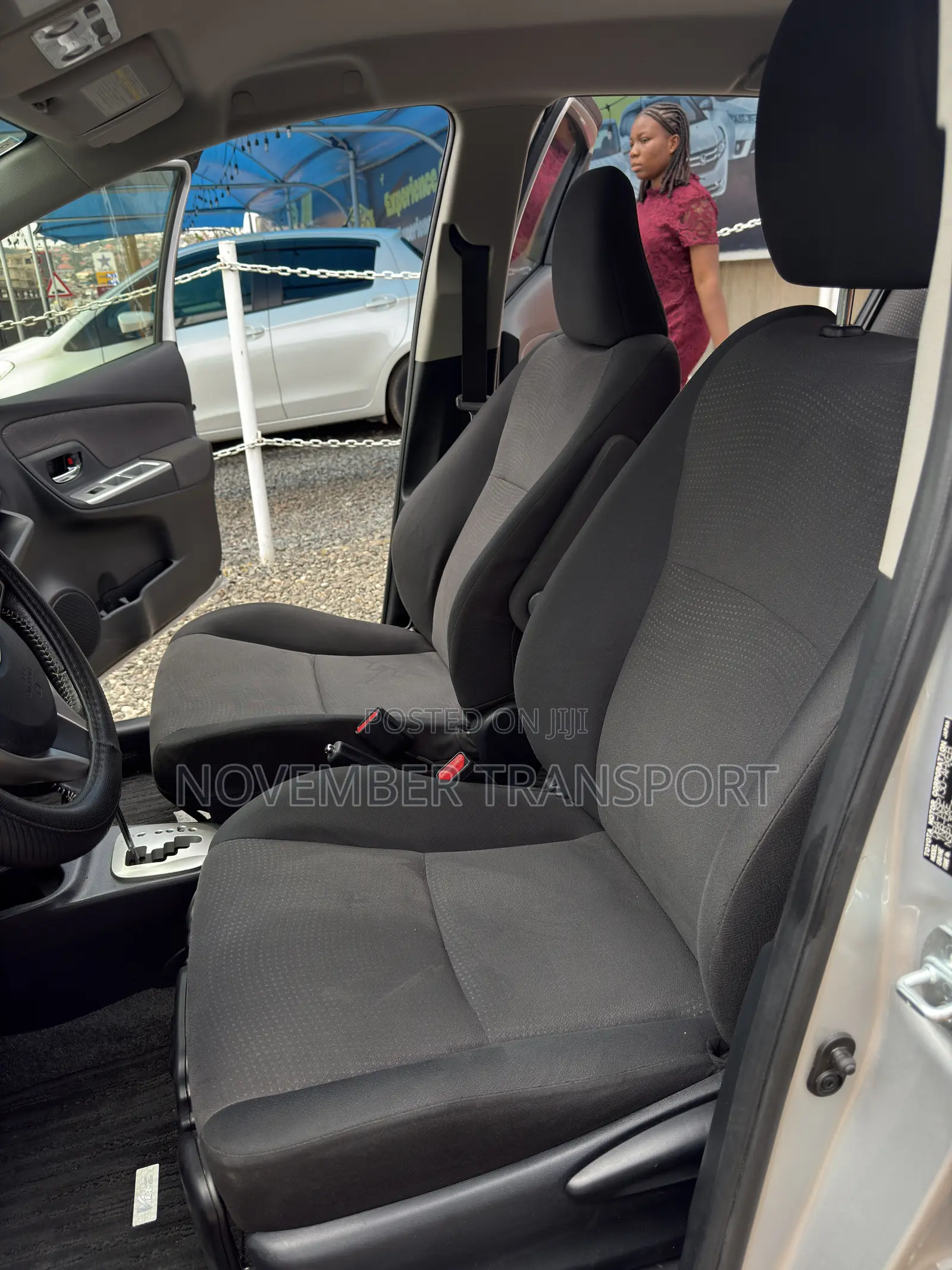 Toyota Vitz 1.3 FWD 5dr 2015 Silver