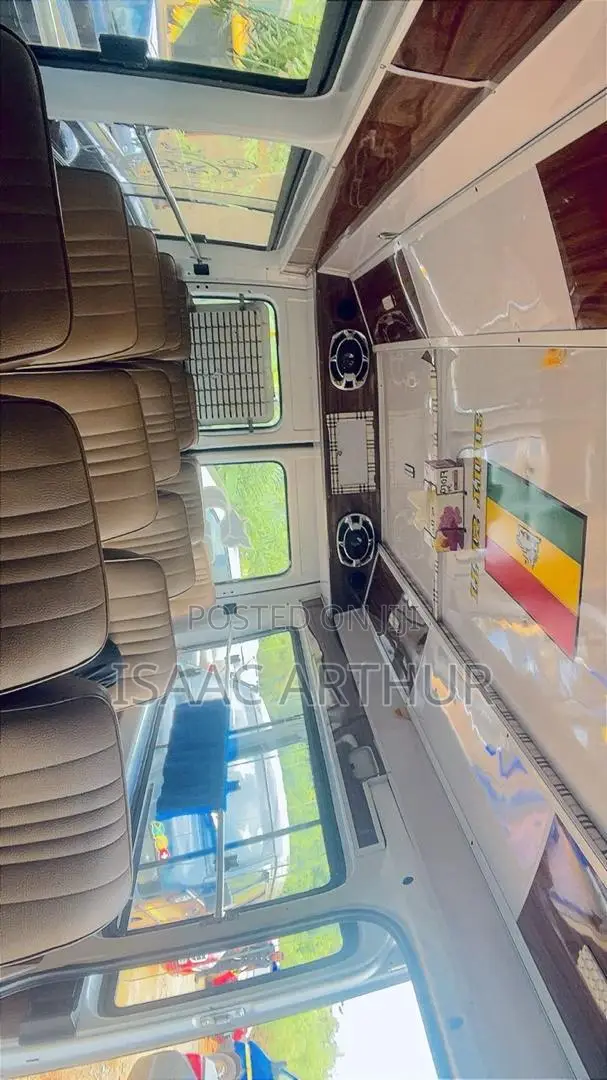 Mercedes-Benz Sprinter 2012