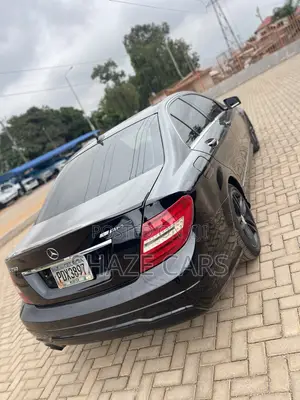 Mercedes-Benz C250 2012 Black