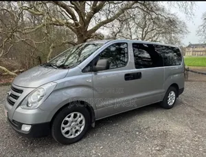 Hyundai H1 2015 Silver