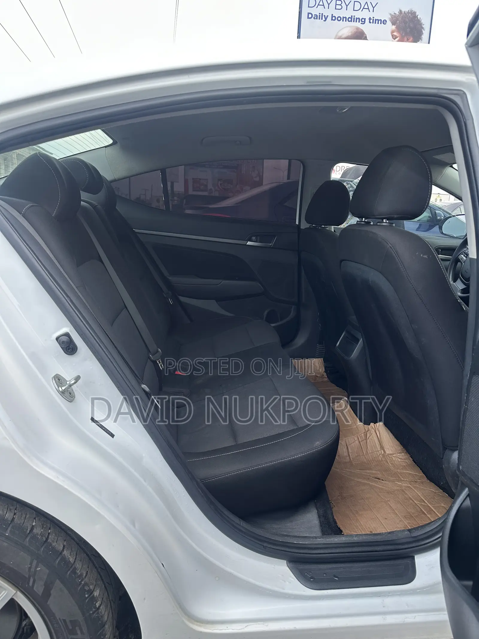 Hyundai Elantra 2018 White