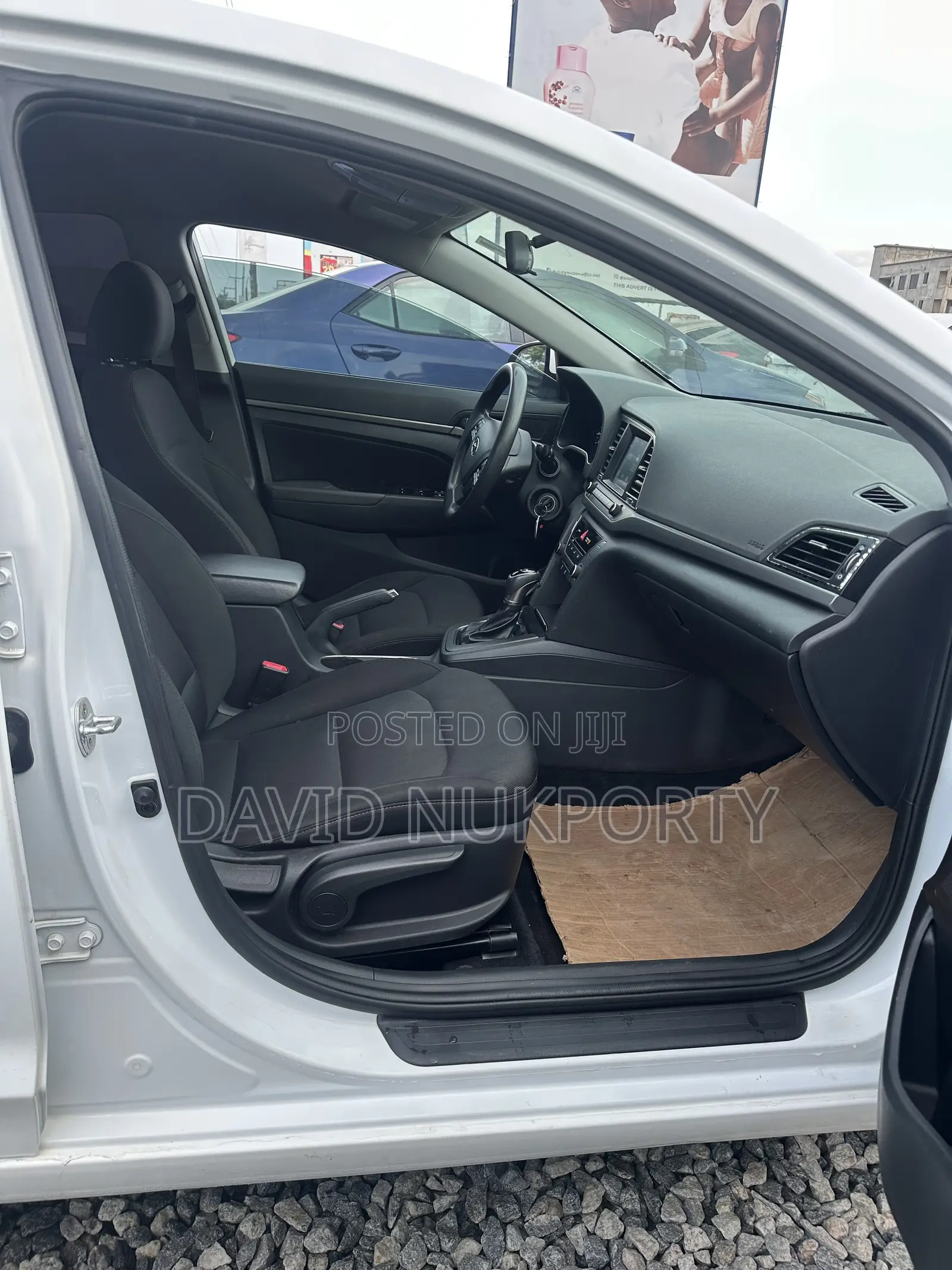 Hyundai Elantra 2018 White
