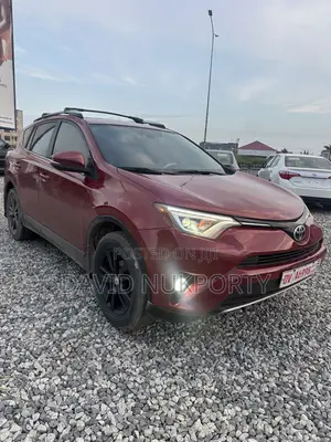 Toyota RAV4 2018 Red