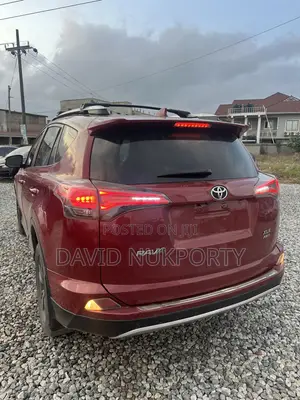 Toyota RAV4 2018 Red