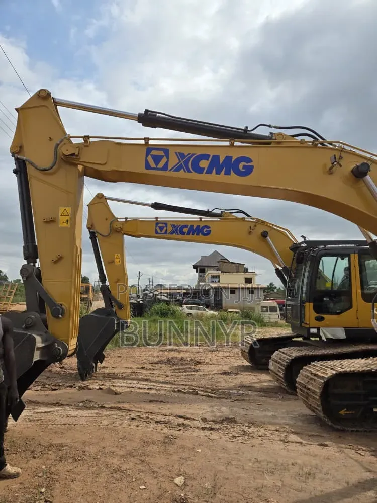 XCMG 215 Water Track Excavator Available for Sale