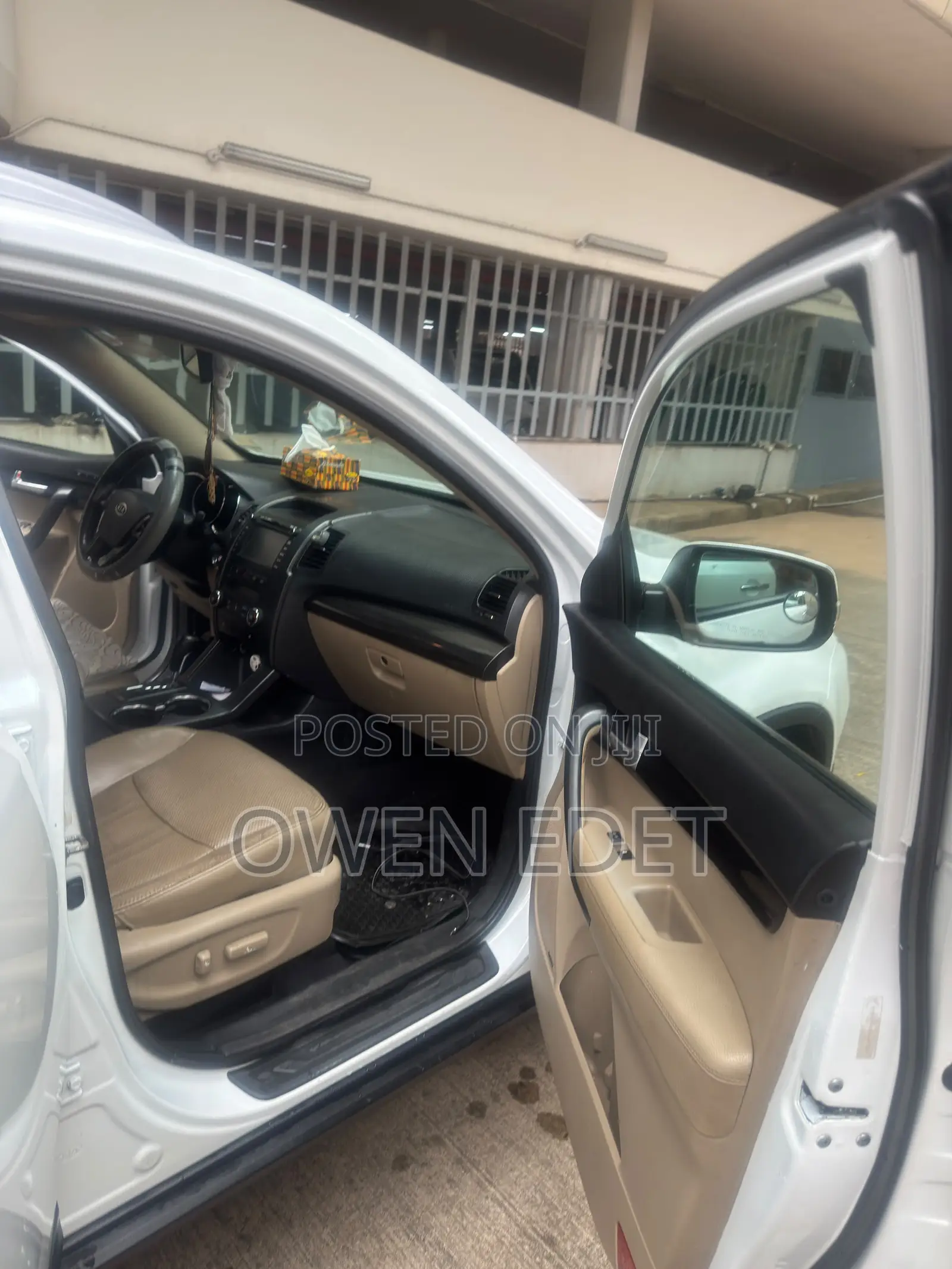 Kia Sorento 2013 White