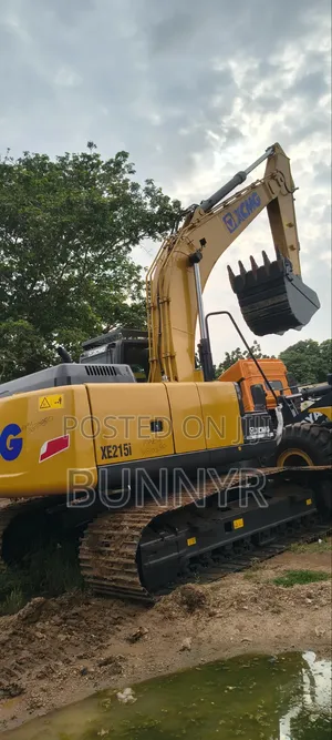 XCMG 215 Water Track Excavator Available for Sale