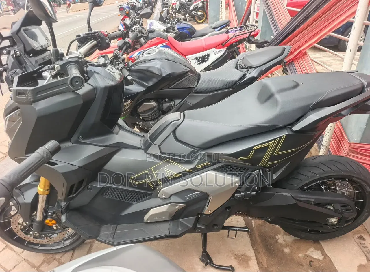 Honda 2024 Black