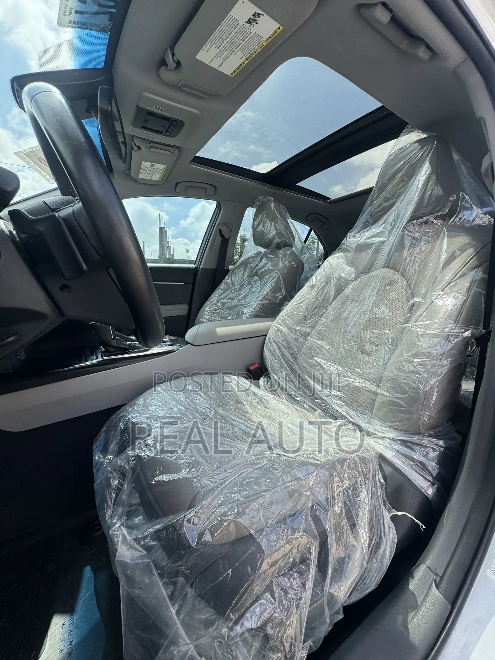 Toyota Camry XSE FWD (2.5L 4cyl 8AM) 2018 White