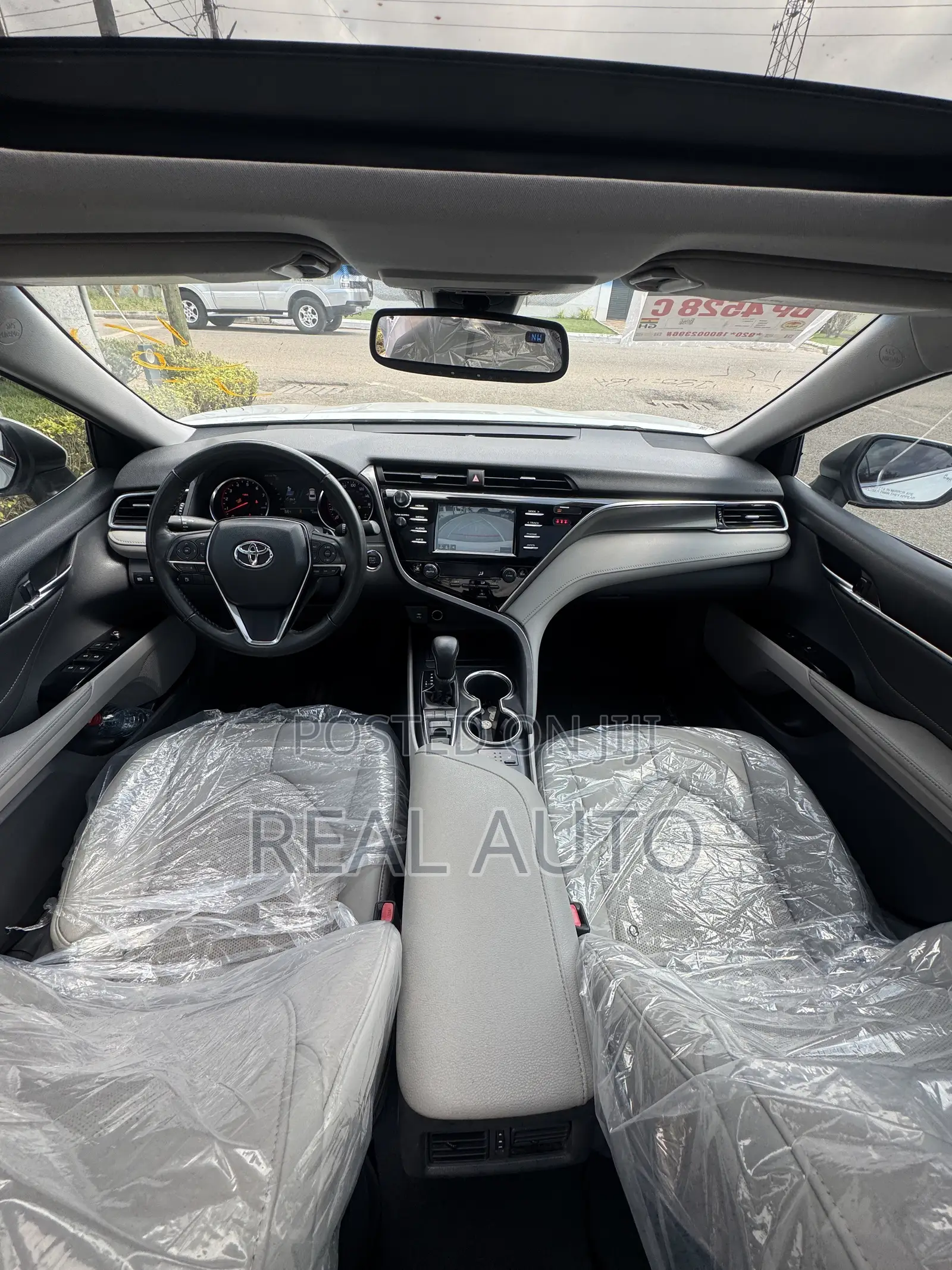 Toyota Camry XSE FWD (2.5L 4cyl 8AM) 2018 White