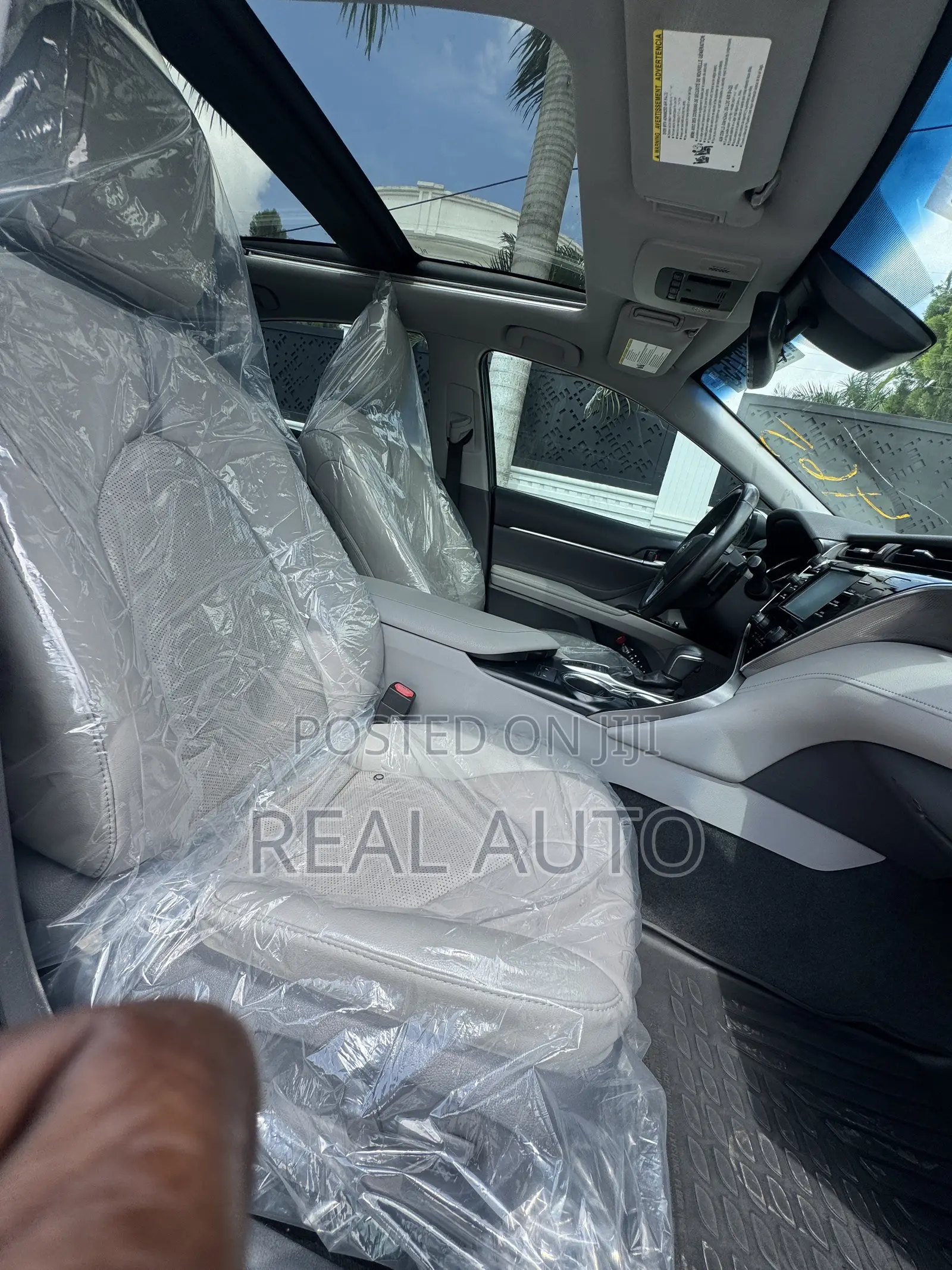 Toyota Camry XSE FWD (2.5L 4cyl 8AM) 2018 White