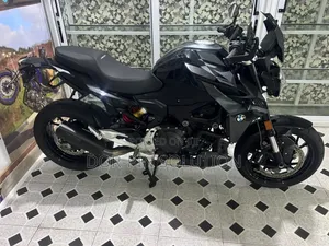 BMW Sport 2025 Black