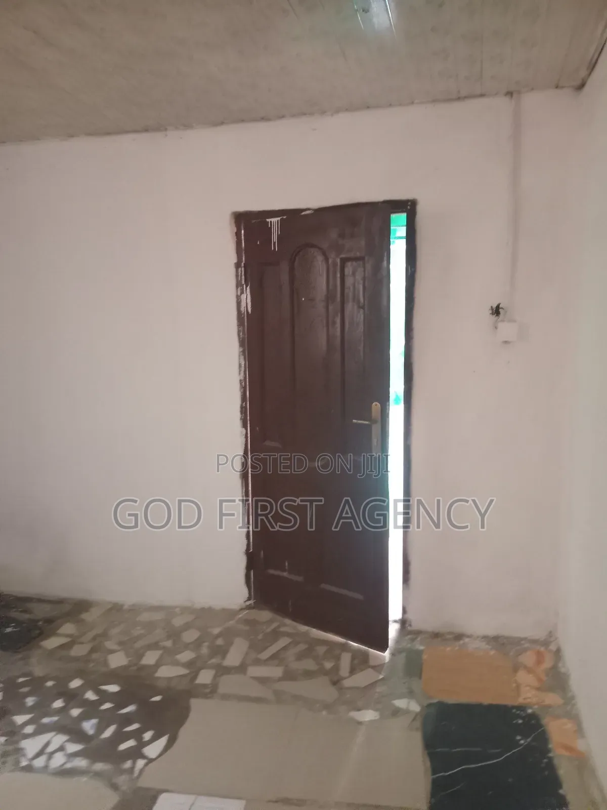1bdrm Apartment in Sowutwuom Vra, Pentecost University for rent